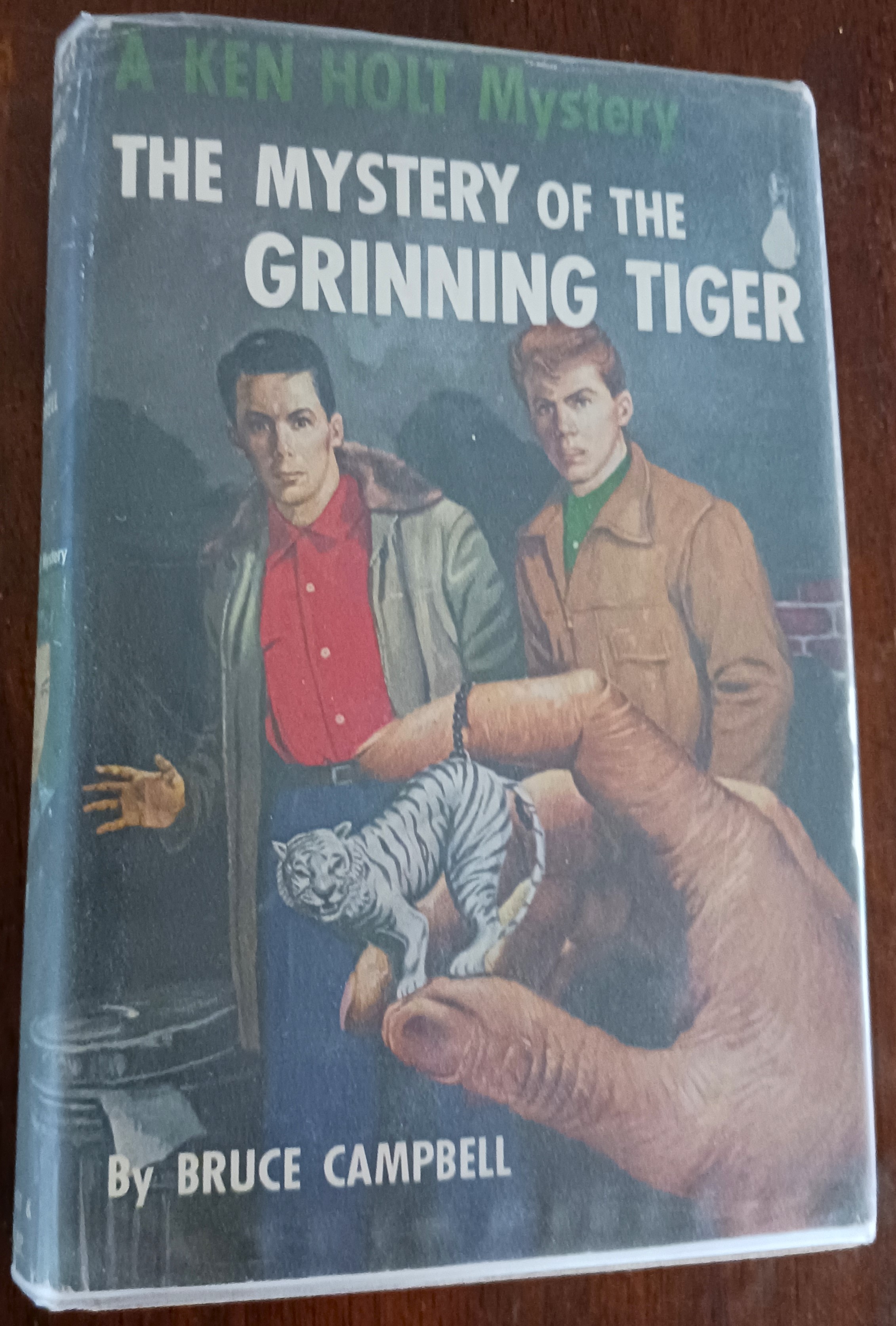 Image for The Mystery of the Grinning Tiger (A Ken Holt Mystery) The Mystery of the Grinning Tiger (A Ken Holt Mystery)