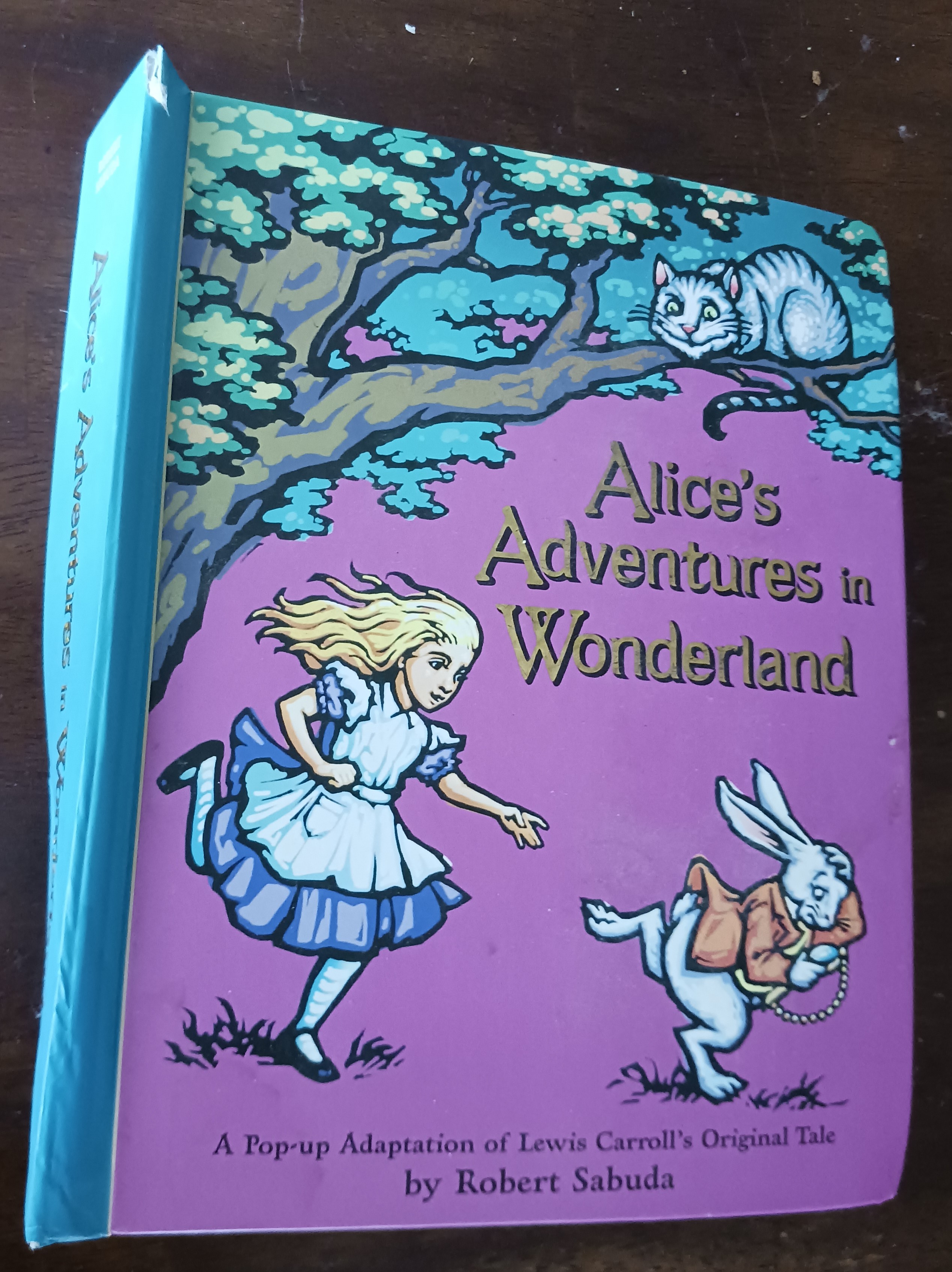 Alice's Adventures in Wonderland (A Classic Collectible Pop-Up)