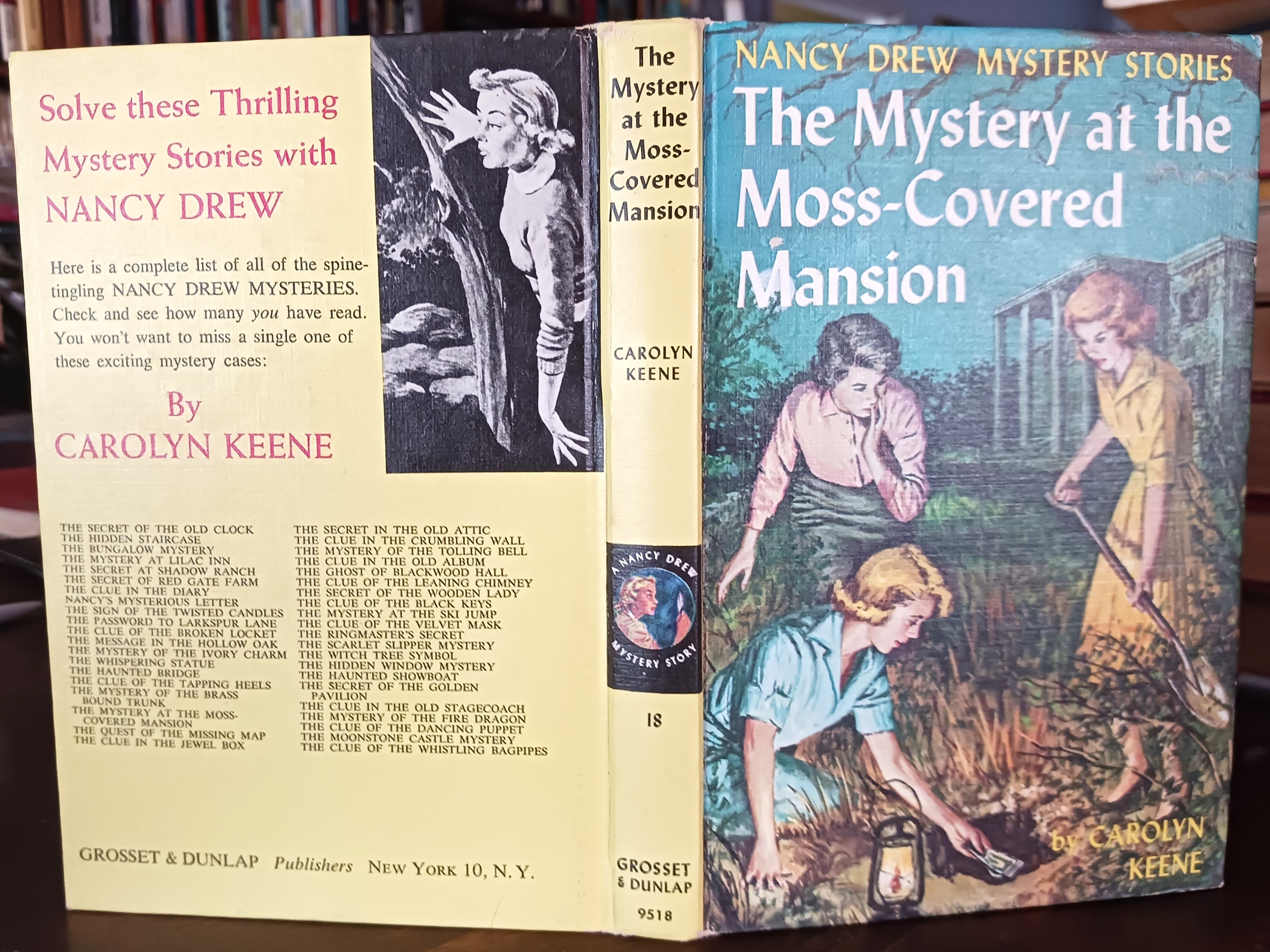Mystery of the Moss-Covered Mansion (Nancy Drew Mystery Stories)