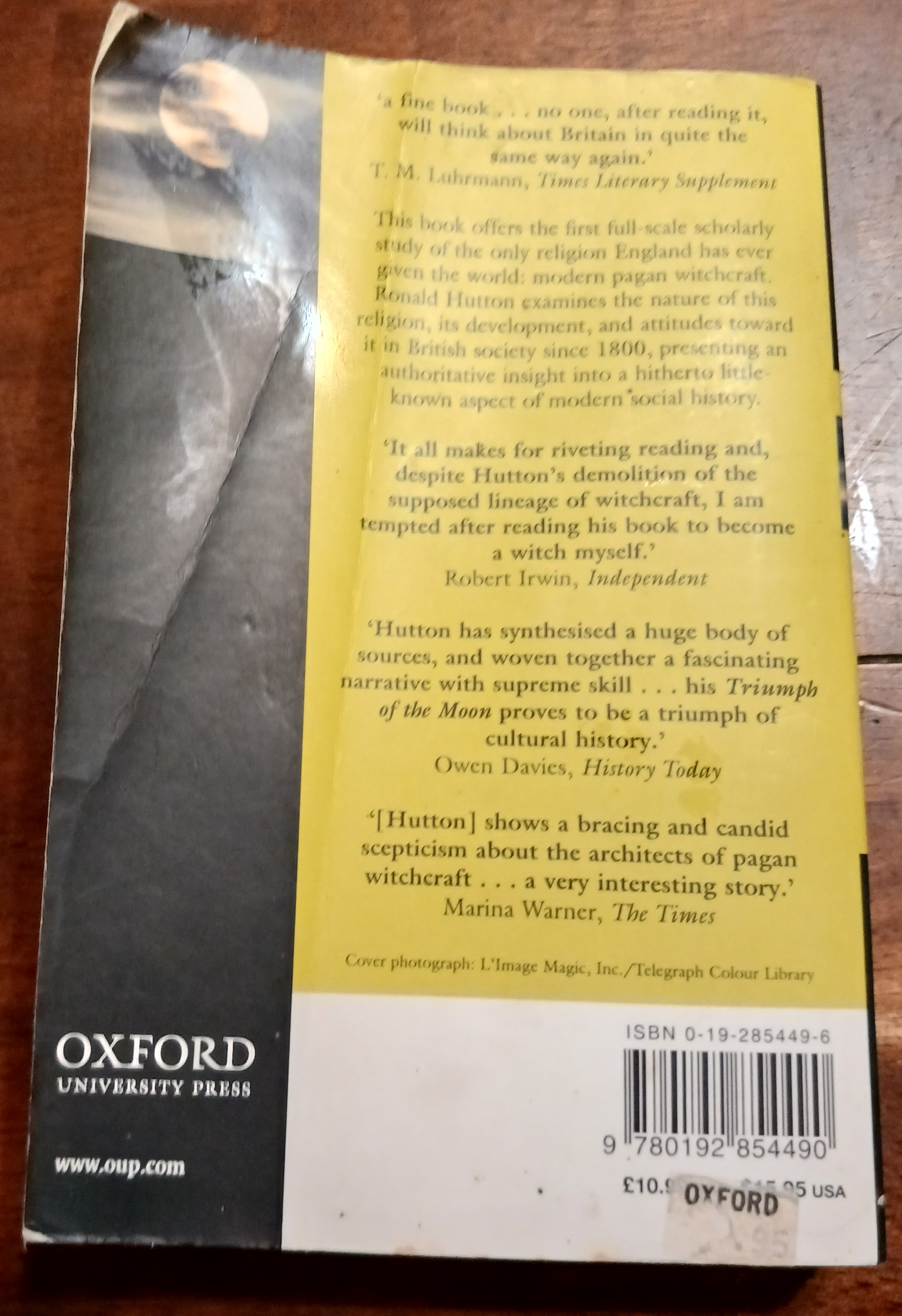 The Triumph of the Moon: A History of Modern Pagan Witchcraft