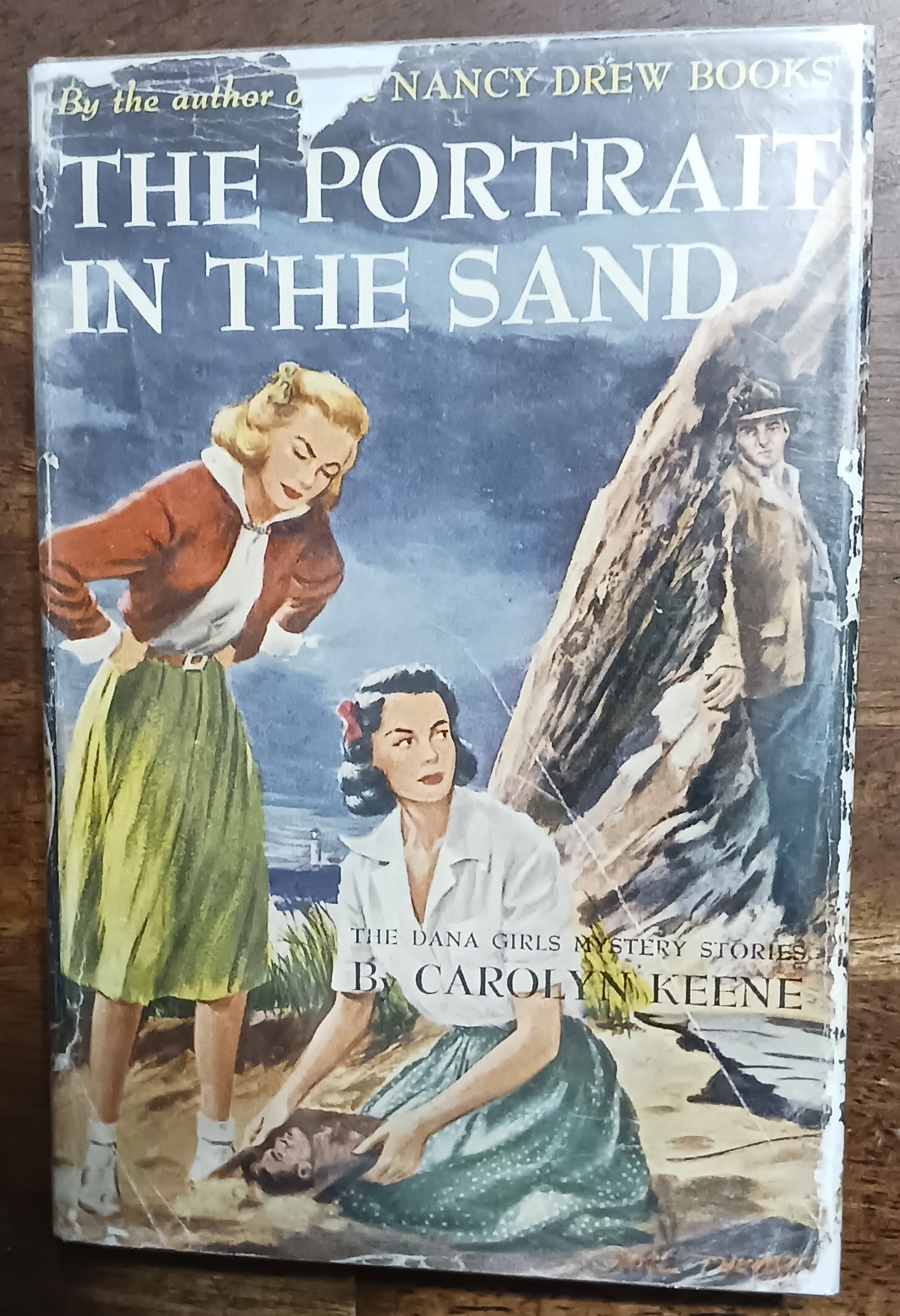 The Portrait in the Sand (The Dana Girls Mystery Stories)
