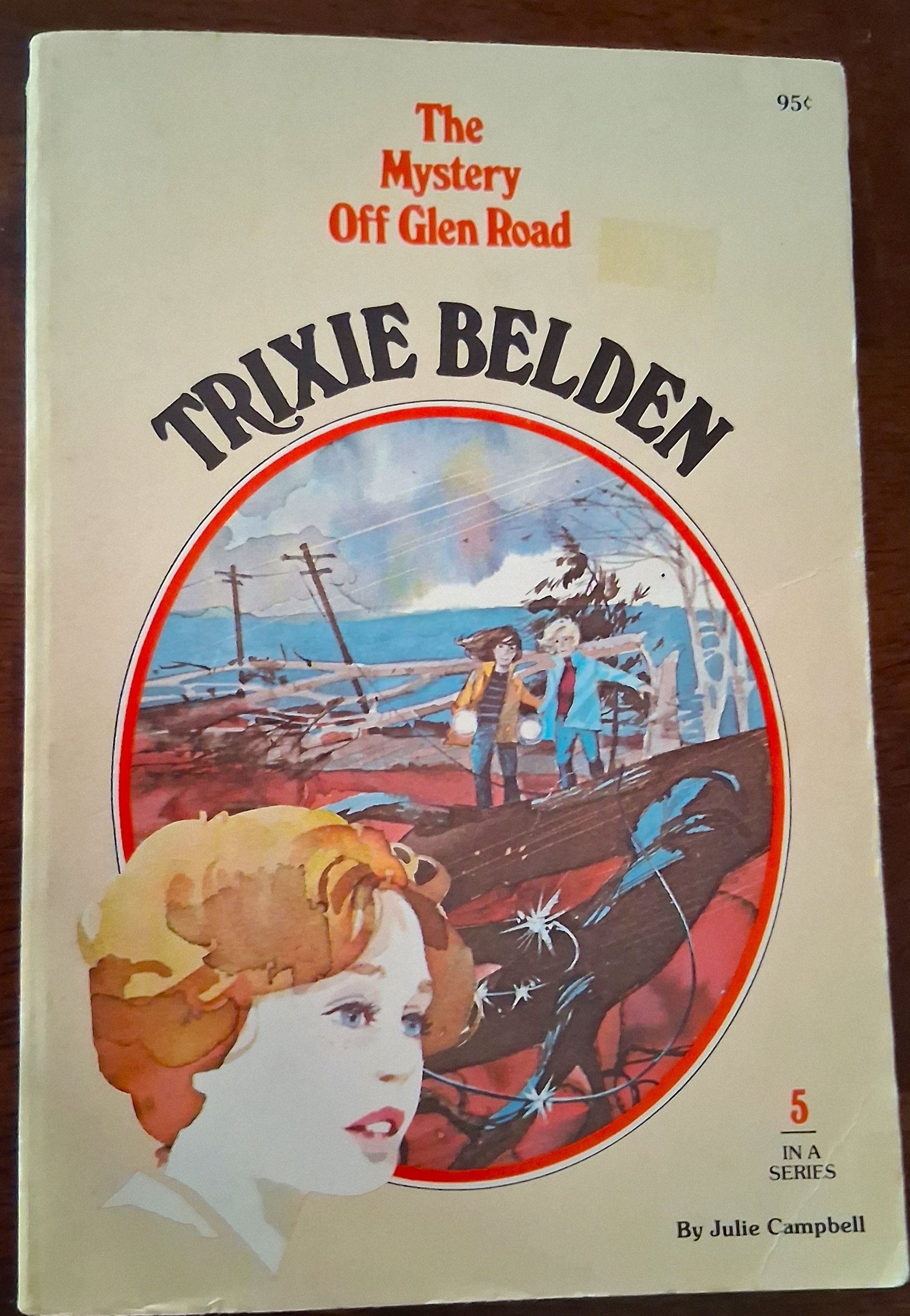 Trixie Belden: The Mystery Off Glen Road