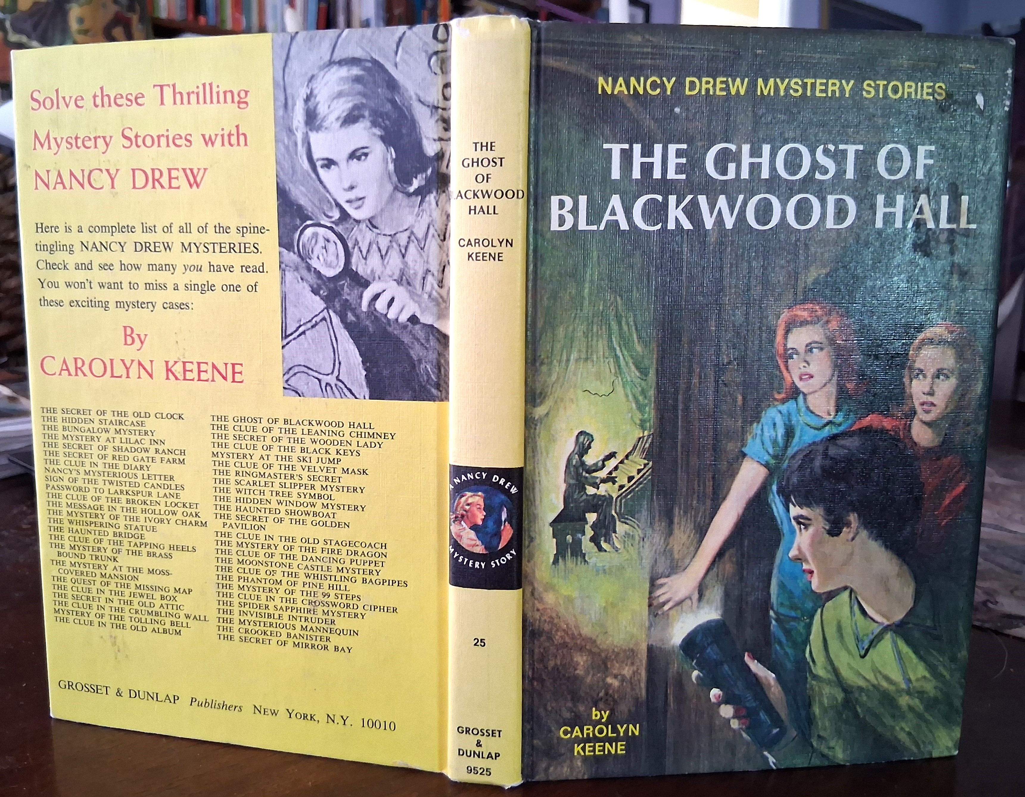 Image for The Ghost of Blackwood Hall (Nancy Drew Mystery Stories) The Ghost of Blackwood Hall (Nancy Drew Mystery Stories)