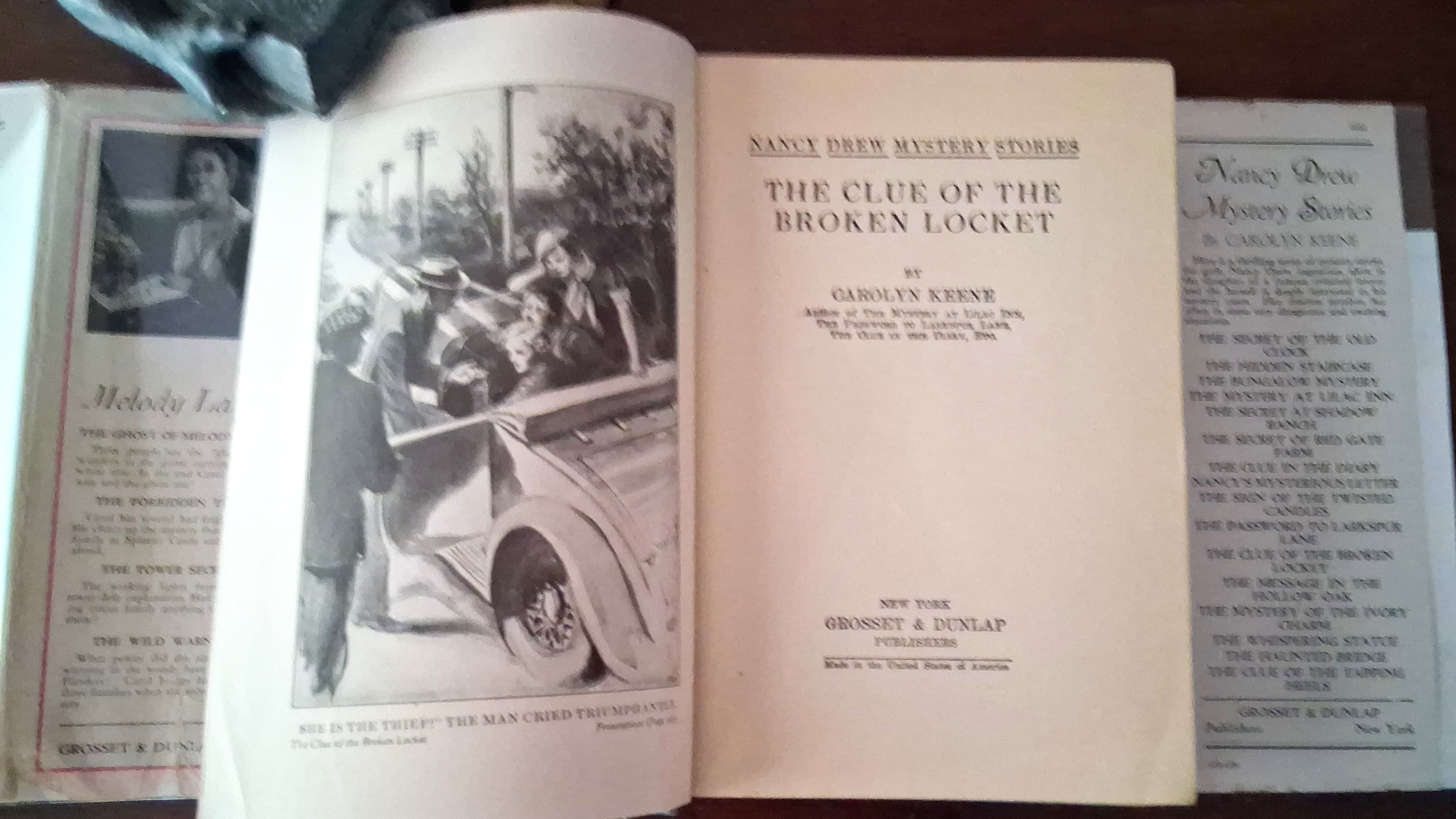 Image for The Clue of the Broken Locket (Nancy Drew Mystery Stories) The Clue of the Broken Locket (Nancy Drew Mystery Stories)