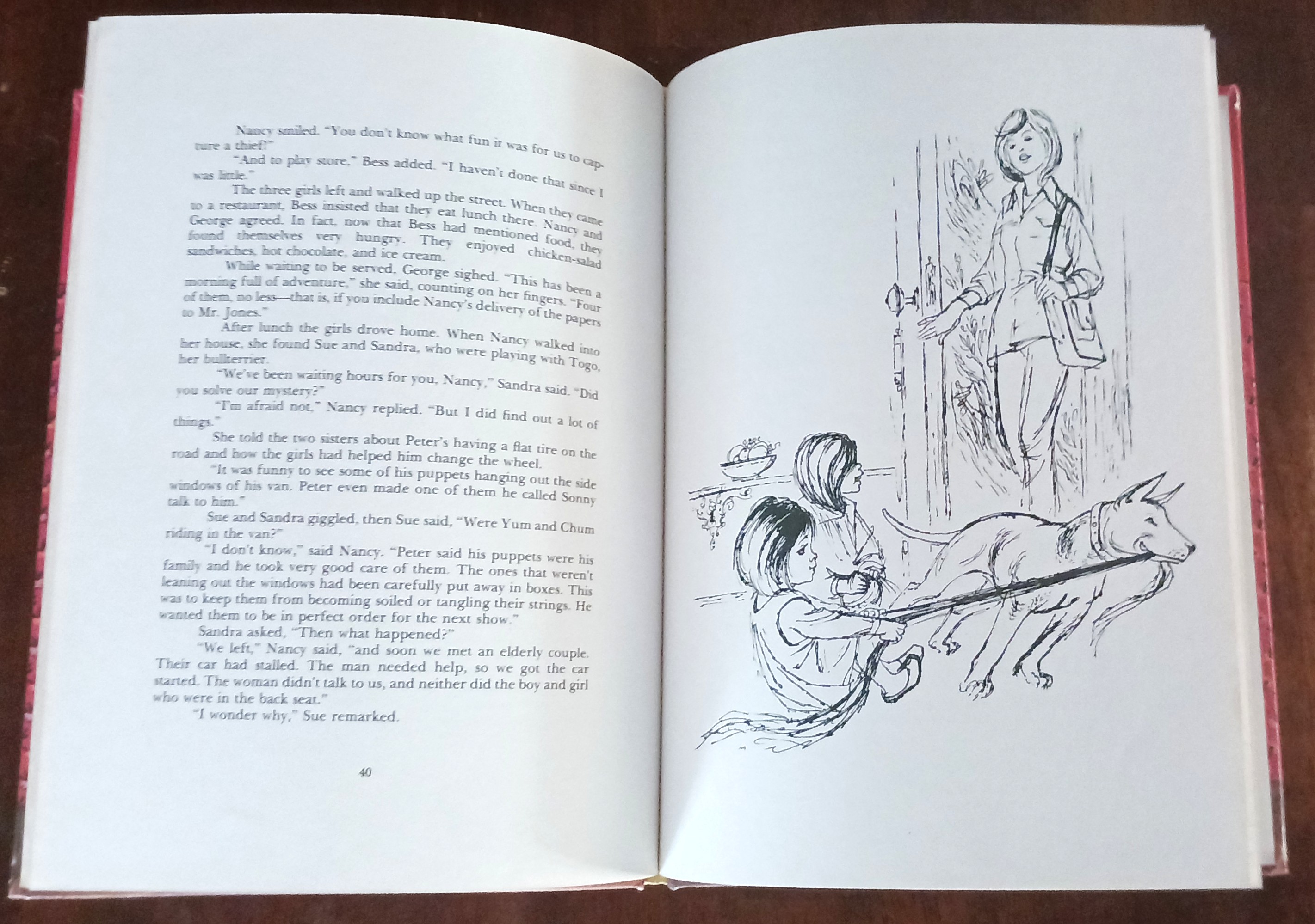 Nancy Drew: The Secret of the Twin Puppets (A Picture Book)