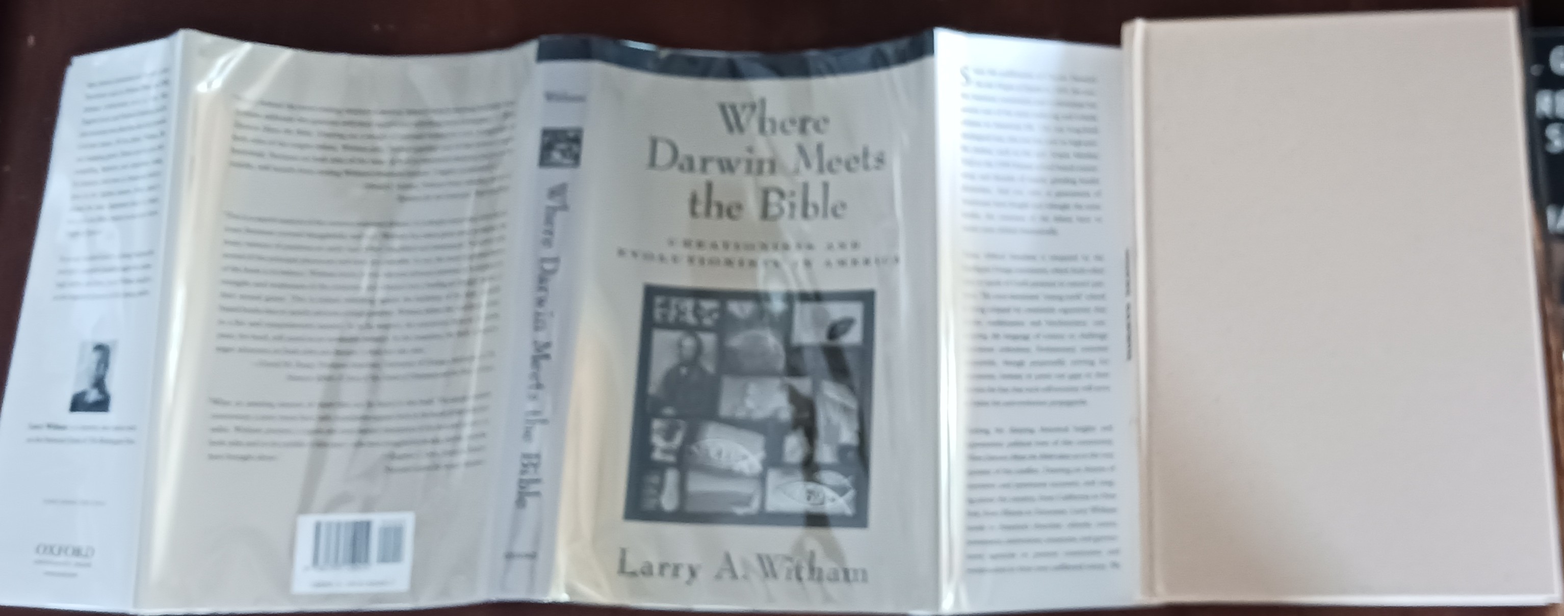 Where Darwin Meets the Bible: Creationists and Evolutionists in America
