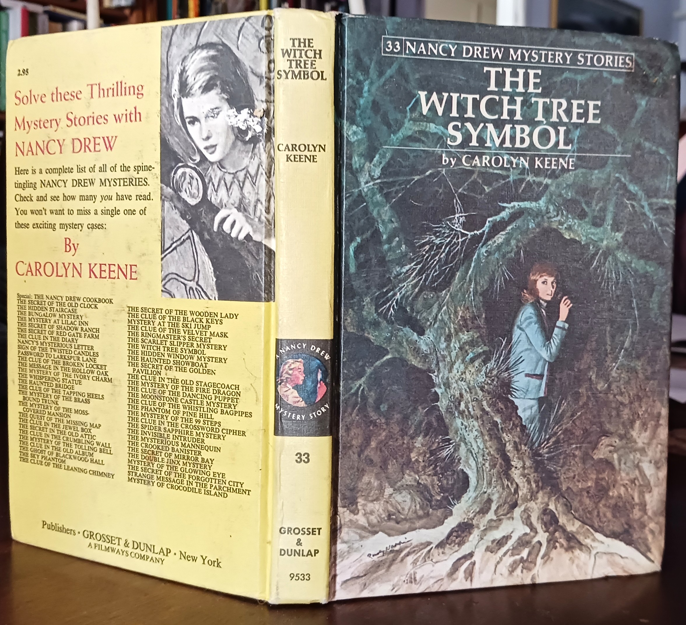 The Witch Tree Symbol (Nancy Drew Mystery Stories)