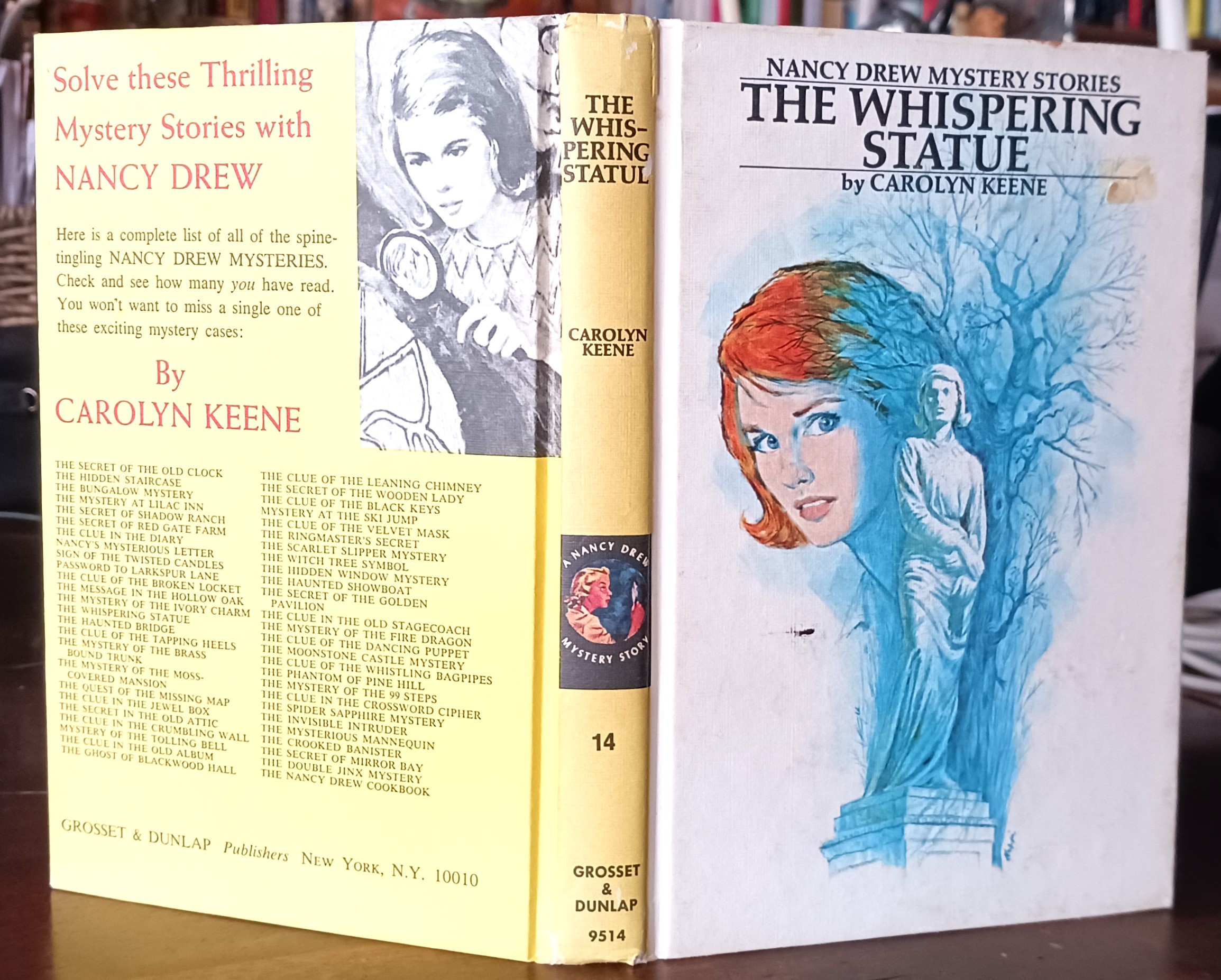 The Whispering Statue (Nancy Drew Mystery Stories)