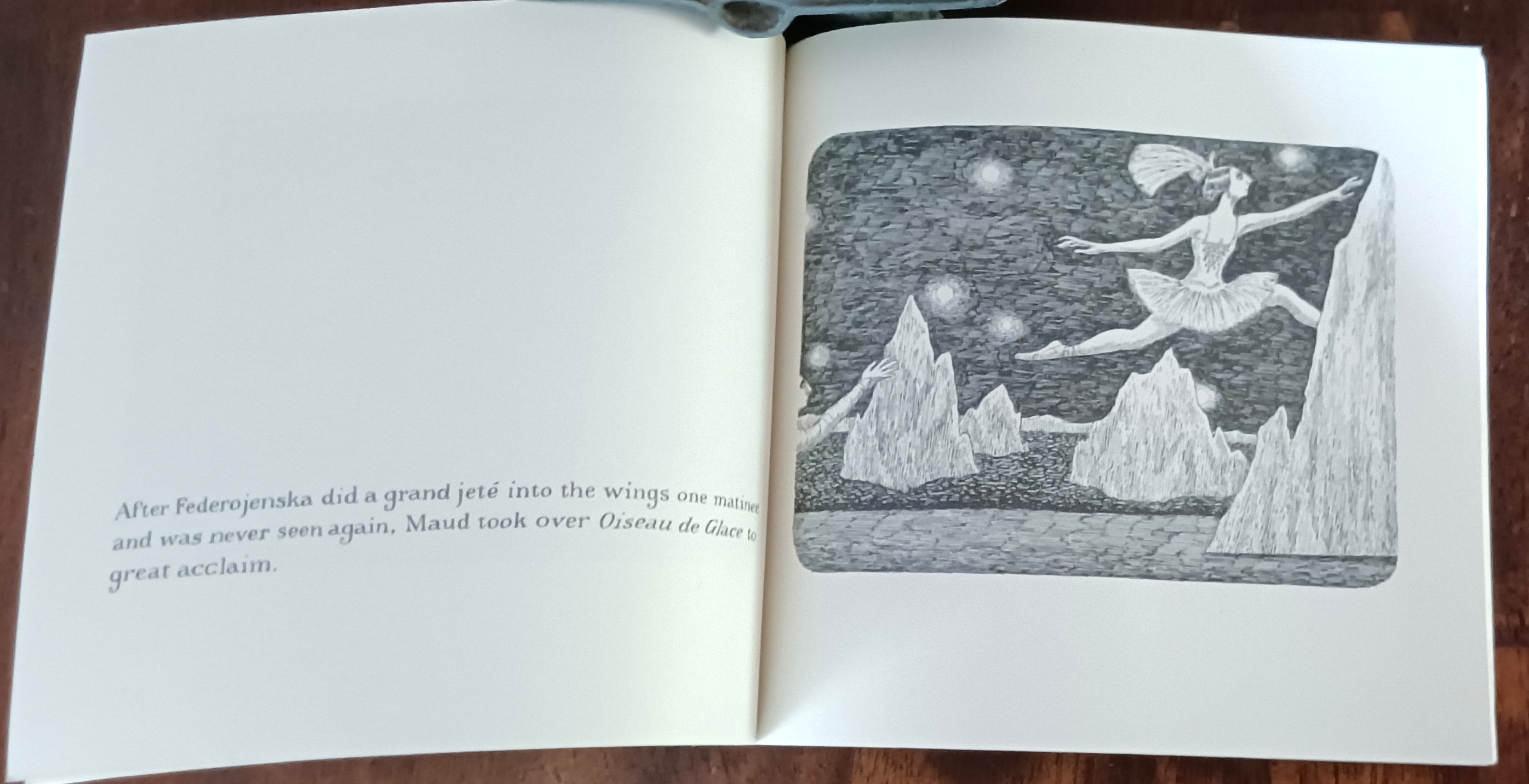 La Chauve-Souris Dore/The Gilded Bat