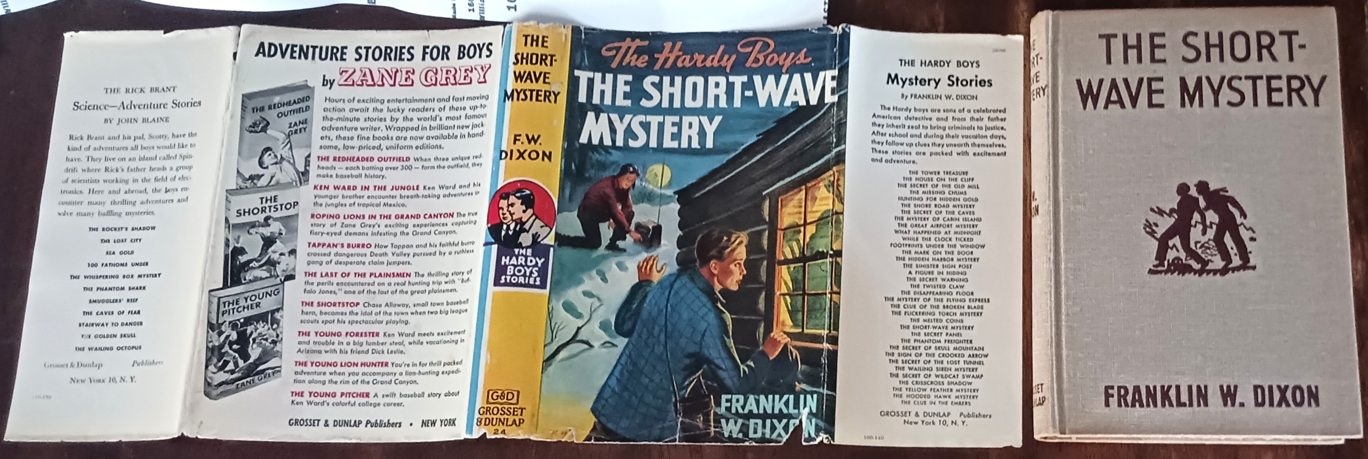 The Short-Wave Mystery (Hardy Boys Mystery Stories)