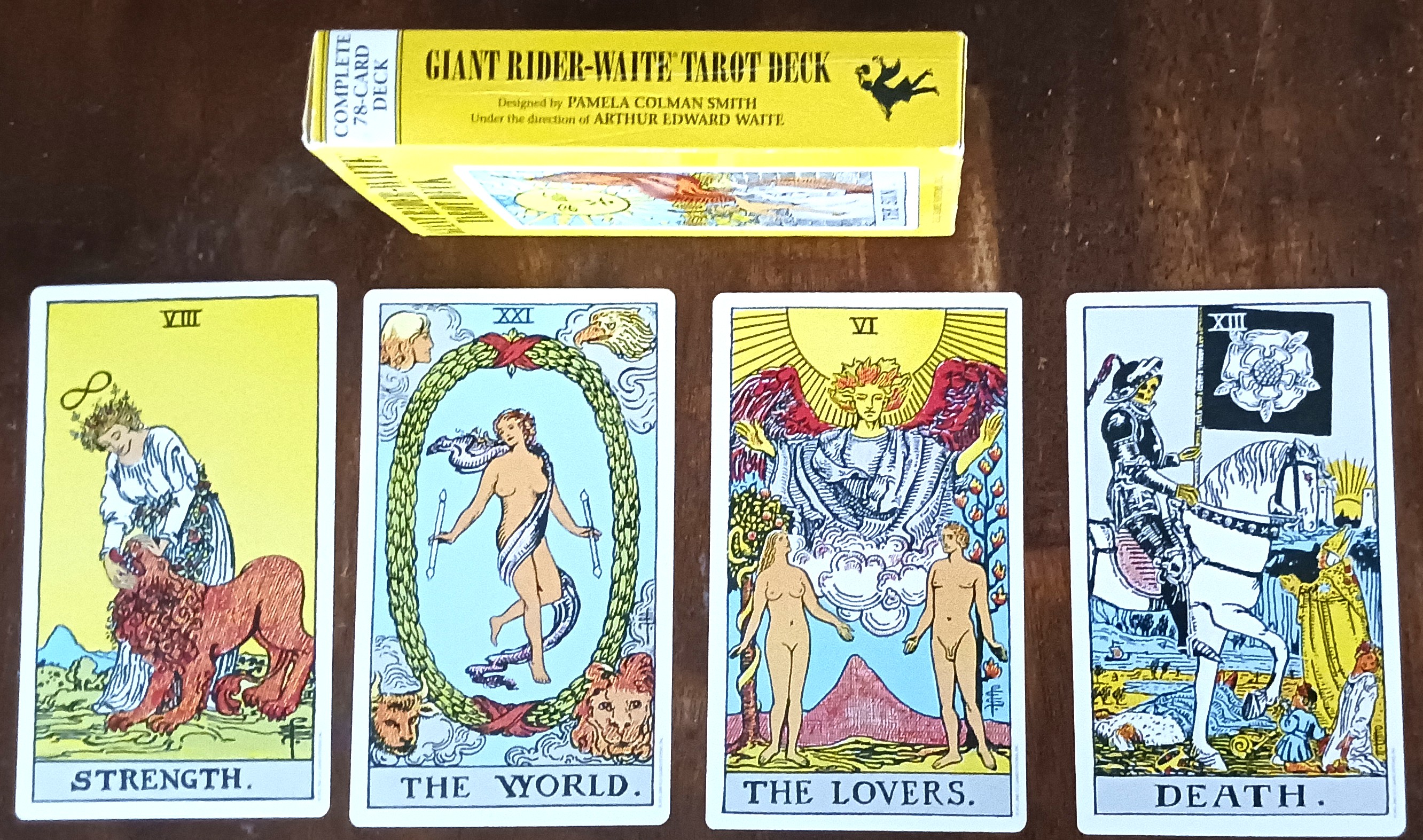Image for Giant Rider-Waite Tarot Deck Giant Rider-Waite Tarot Deck