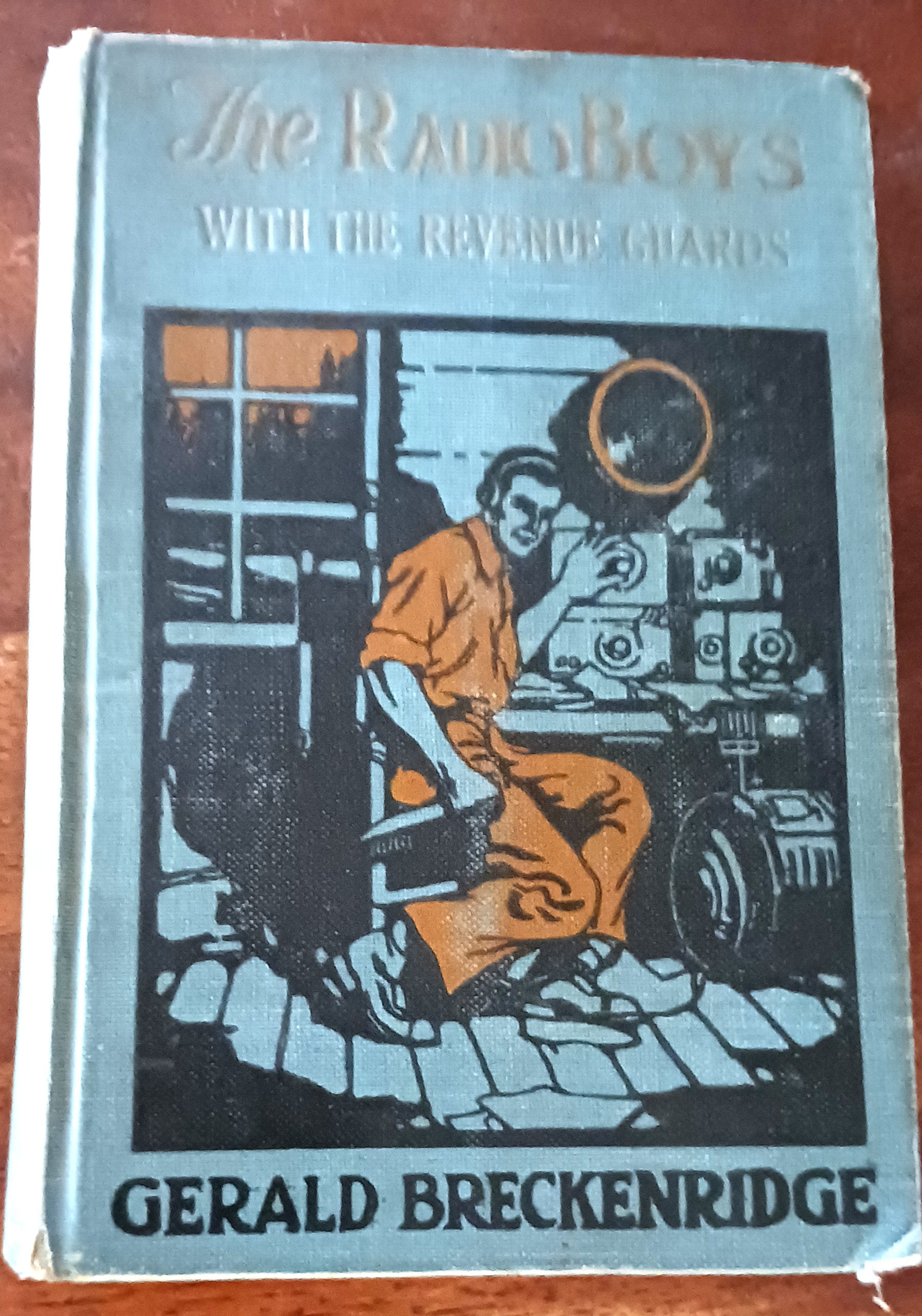 The Radio Boys with the Revenue Guard (The Radio Boys series)