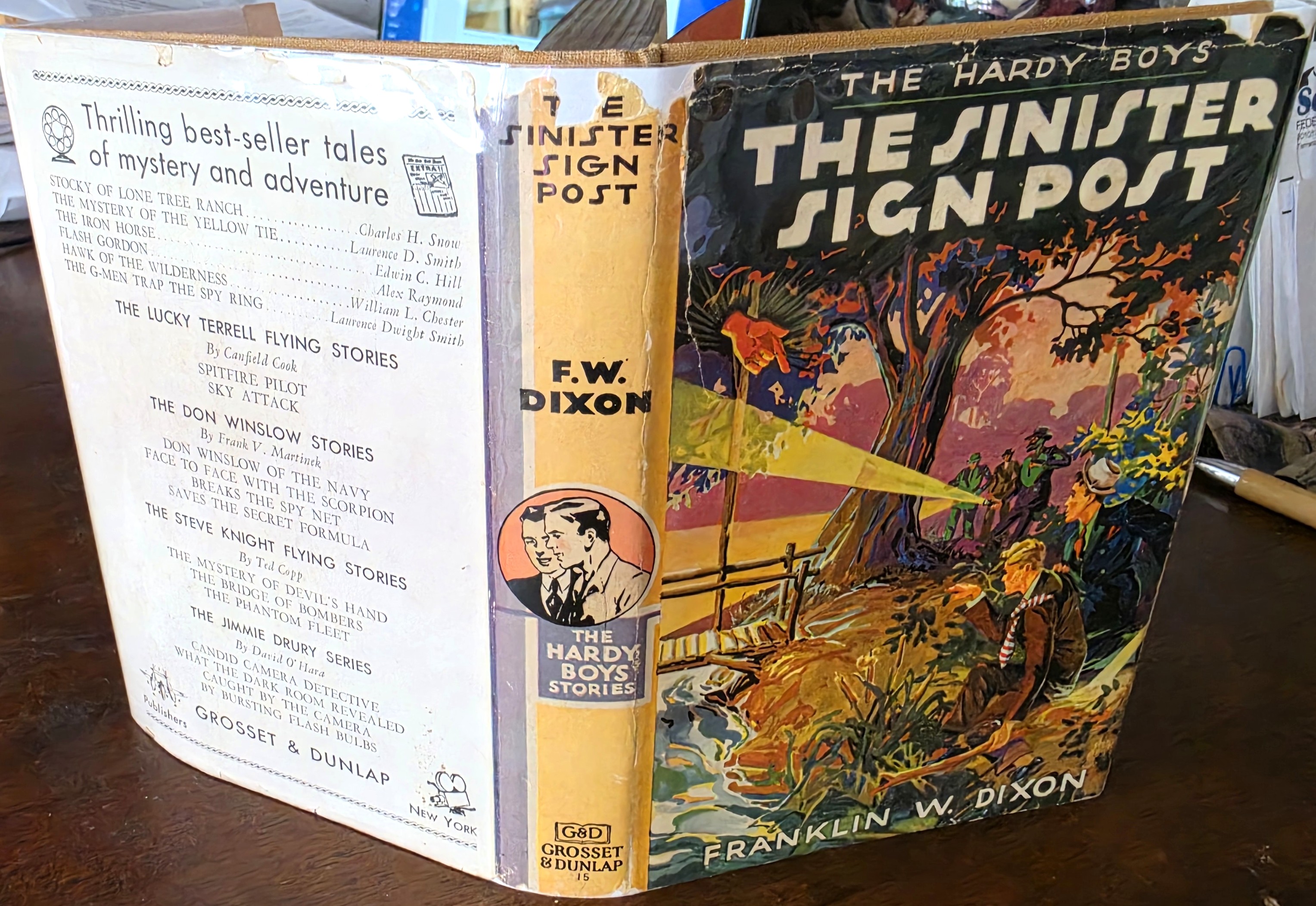 Image for The Sinister Sign Post (A Hardy Boys Mystery Story) The Sinister Sign Post (A Hardy Boys Mystery Story)